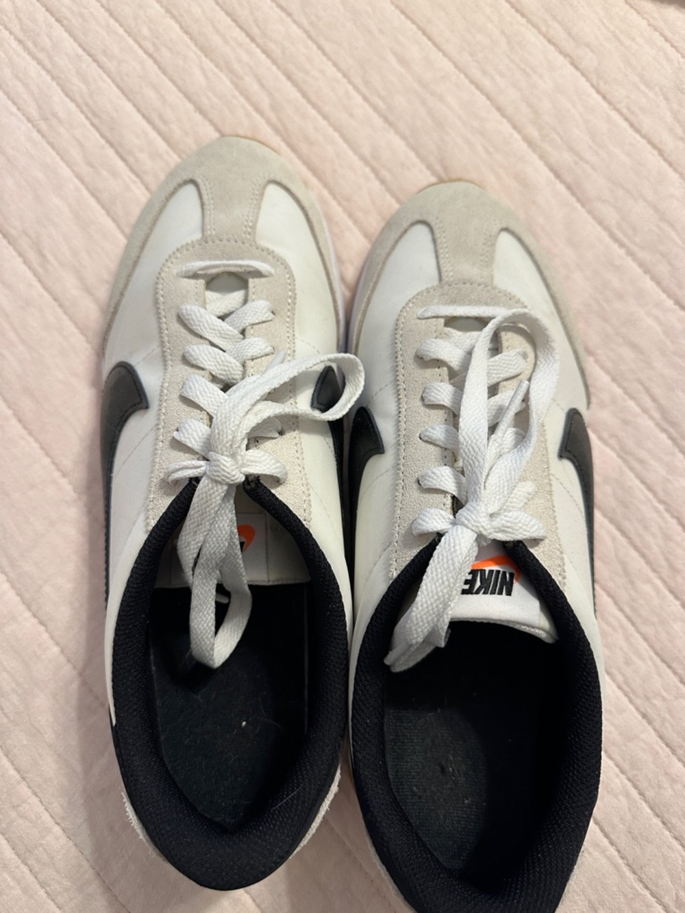 Nike White and Black Daybreak-Style Sneakers